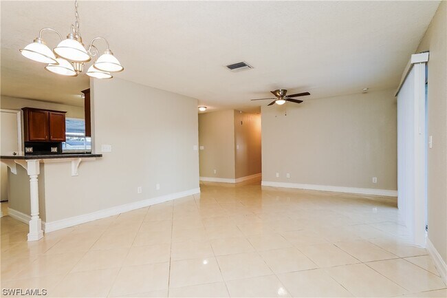 Foto del edificio - 418 NE 15th Ave