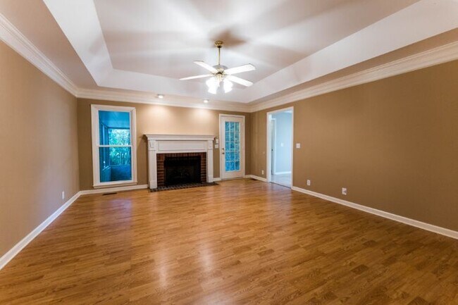 Foto del edificio - 1807 Newton Ave