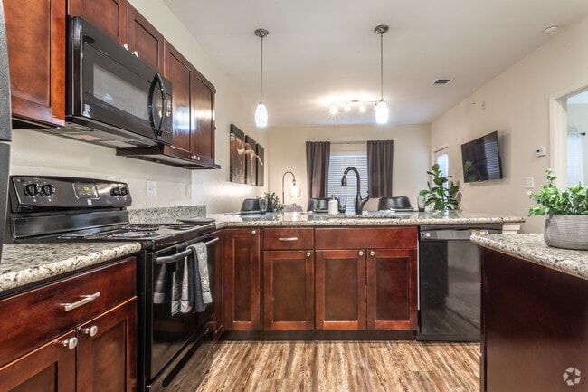 Kitchen - Regency Gardens Apartments
