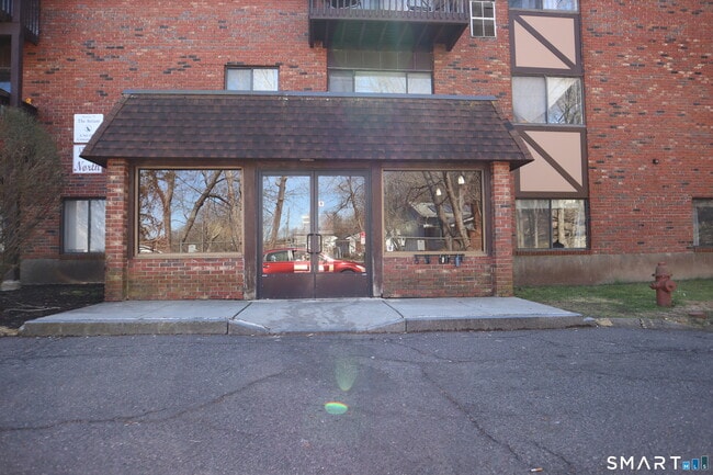 Building Photo - 1274 E Main St