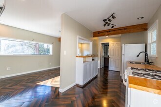 Building Photo - 341 Little John Dr NW