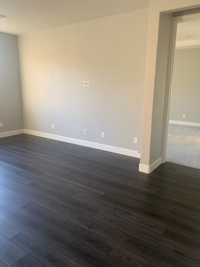 Foto del edificio - 2011 Jalen St