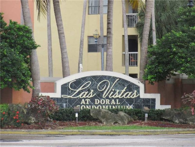 Building Photo - 8235 Lake Dr