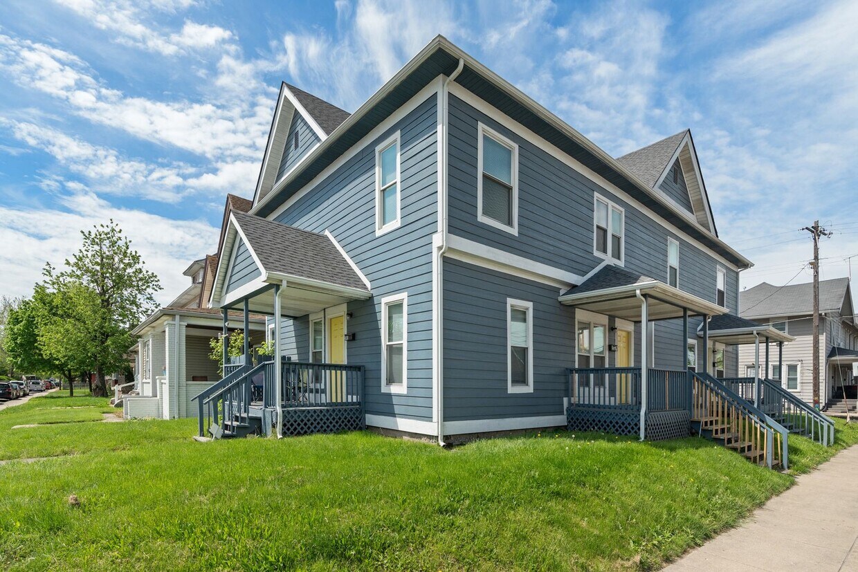 Primary Photo - For Lease | 3 Bed, 1 Bath | 1,613 Sq Ft | ...