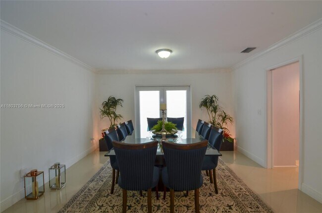 Foto del edificio - 7701 SW 129th St