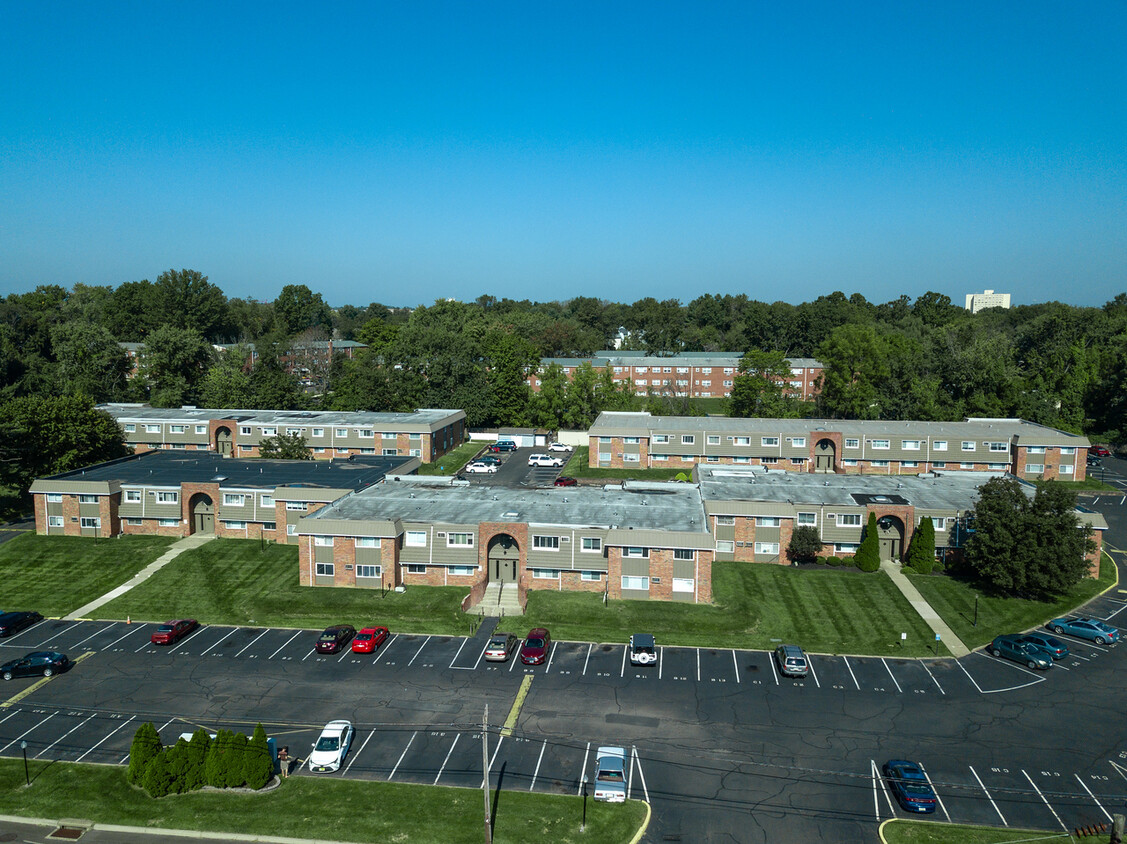 Primary Photo - Aspen Falls Apartments