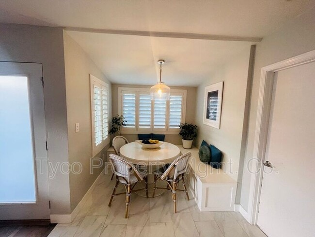 Building Photo - 392 Bonito Ave