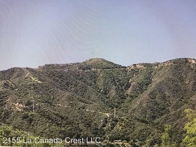 Building Photo - 2155 La Canada Crest Dr