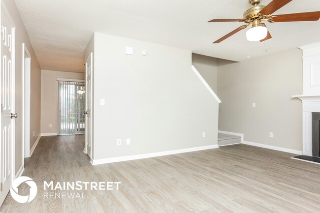 Building Photo - 6 Cayman Ct