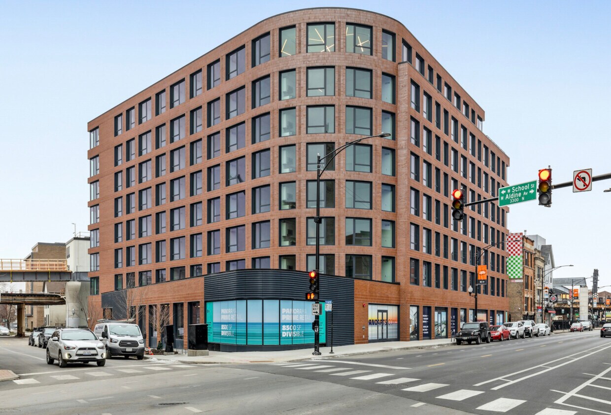 Foto principal - 918 W School St