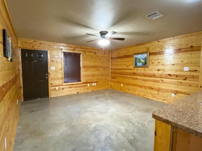 Foto del edificio - 1517 County Rd 706