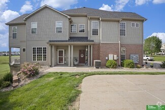 Building Photo - 14008 Tregaron Ridge Ave