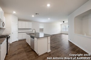 Foto del edificio - 22206 Reading Green Blvd