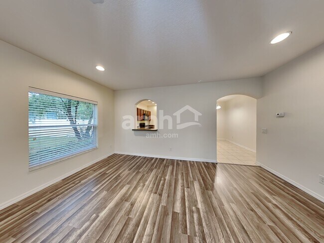 Building Photo - 36036 Shady Bluff Loop