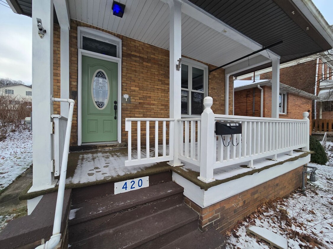 Beautiful Home Available NOW! - Penn Trafford SD - Beautiful Home Available NOW! - Penn Trafford SD