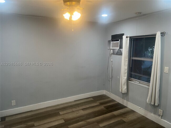 Foto del edificio - 2118 N 19th Ave