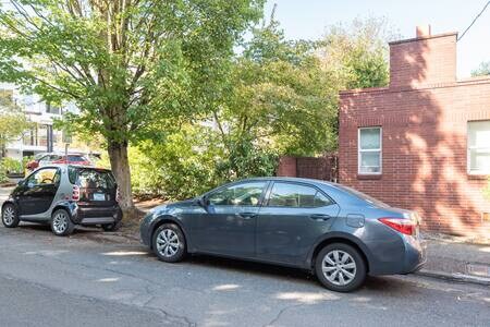Primary Photo - 2243 NW Flanders St