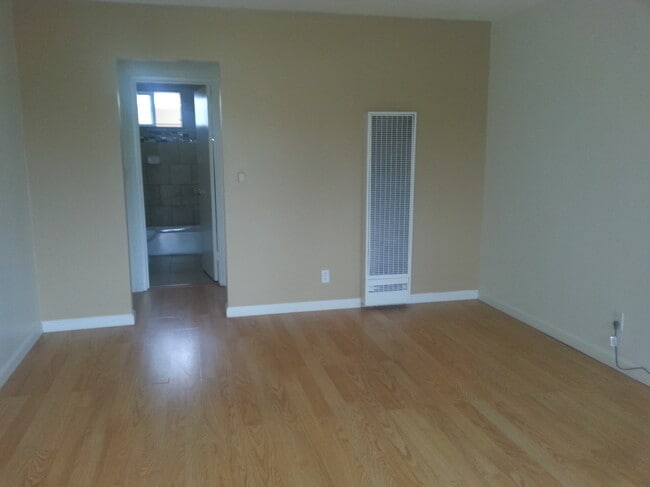 Building Photo - Blix Apartments