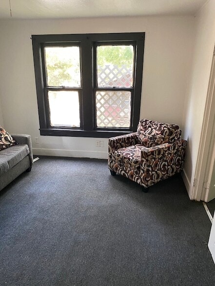 Foto del edificio - 256 E 75th St