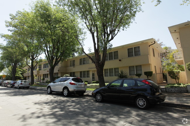 Building Photo - Park Estates Plaza Apartments