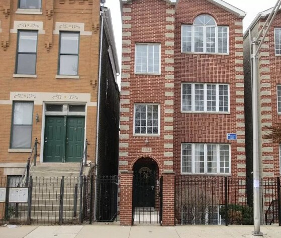 Primary Photo - 1334 N Cleaver St