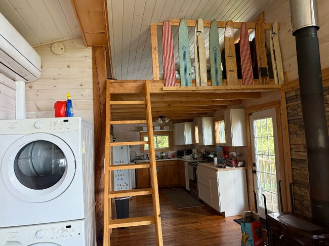 Foto del edificio - 63 Williamson Rd