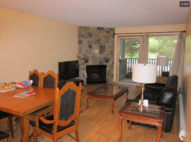 Foto del edificio - 377 Mandarin Dr