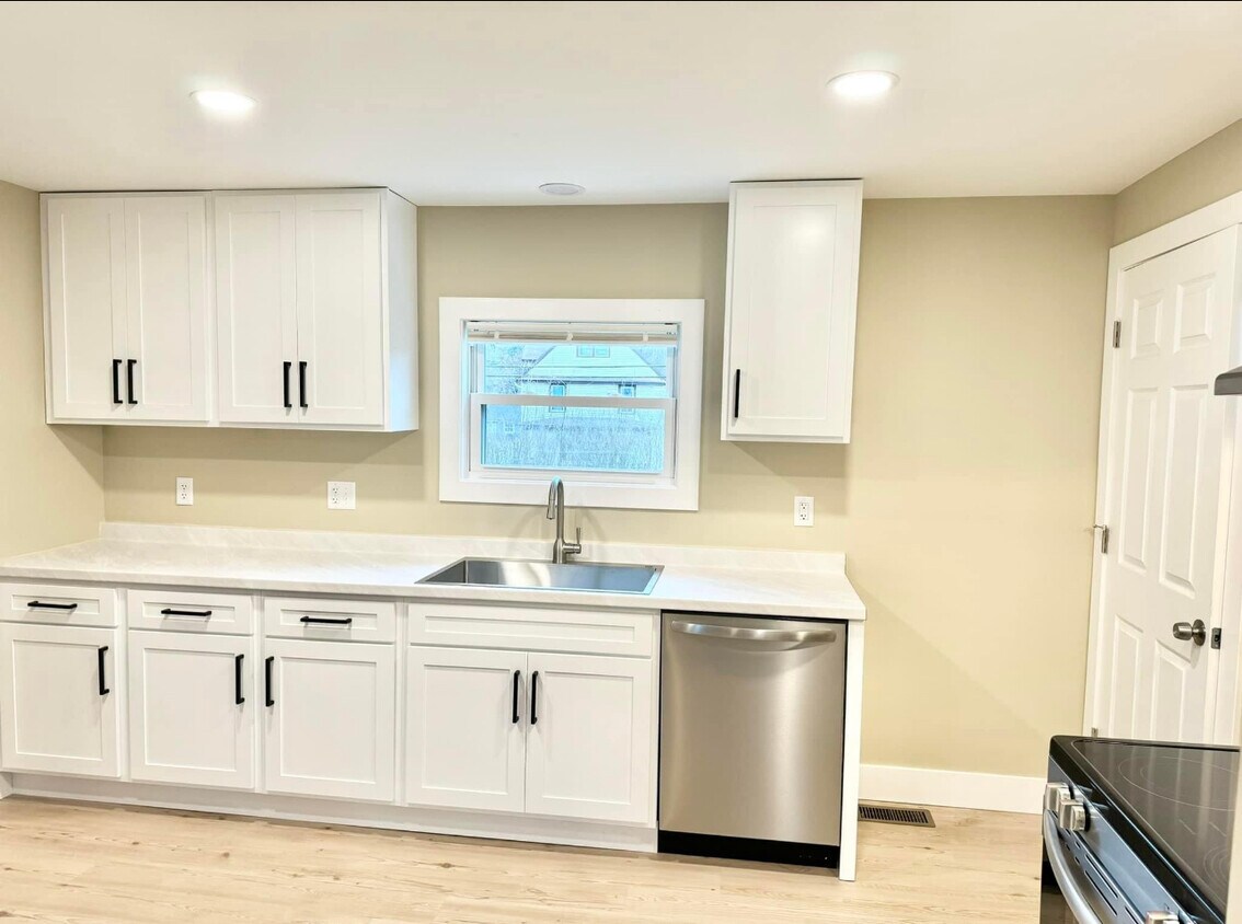 31-hall-ave-unit-lower-jamestown-ny-14701-apartments-in-jamestown