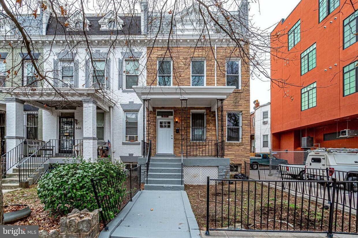 648 Lamont St NW Unit 1, Washington, DC 20010 Apartments in