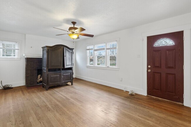 Foto del edificio - N Grant Ave (735)