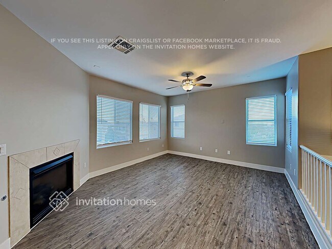 Foto del edificio - 10624 Calf Creek Ct