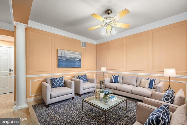 Foto del edificio - 743 Collington Ct
