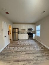 Building Photo - 2842 Dixwell Ave