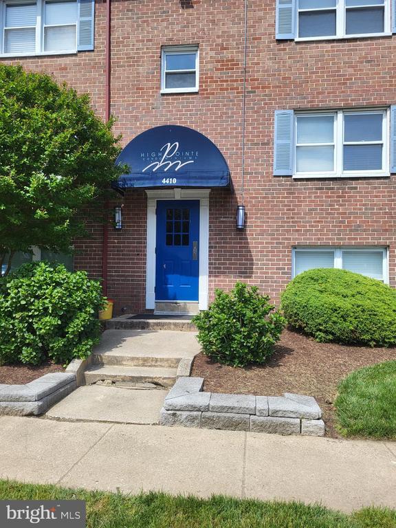 Foto del edificio - 4410 Falls Bridge Dr
