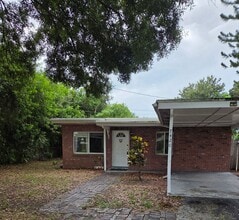 Building Photo - 7420 36th Ave N