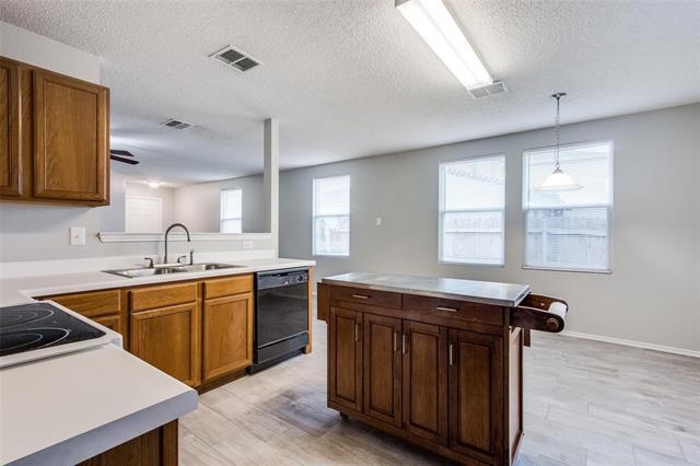 Building Photo - 1964 Lariat Dr