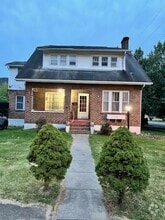 Building Photo - 1241 Augusta St