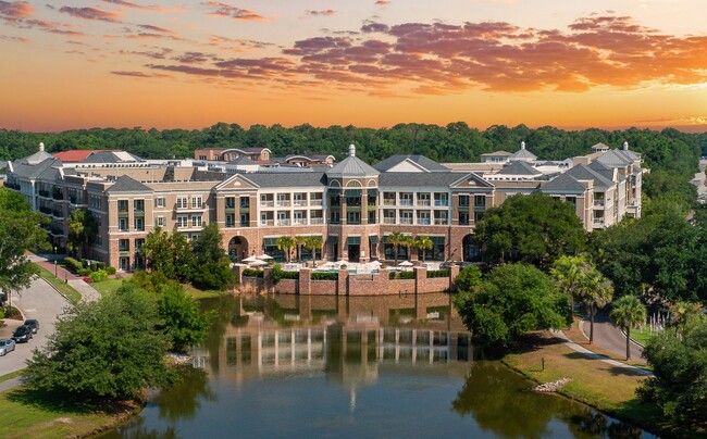 Building Photo - Simmons Park