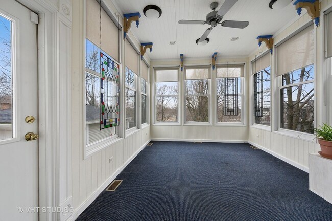 Building Photo - 1644 McGovern St