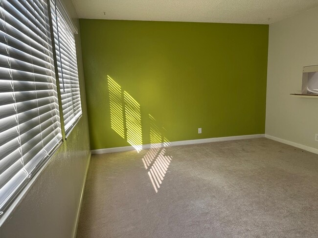 Foto del edificio - 1227 Casita Dr