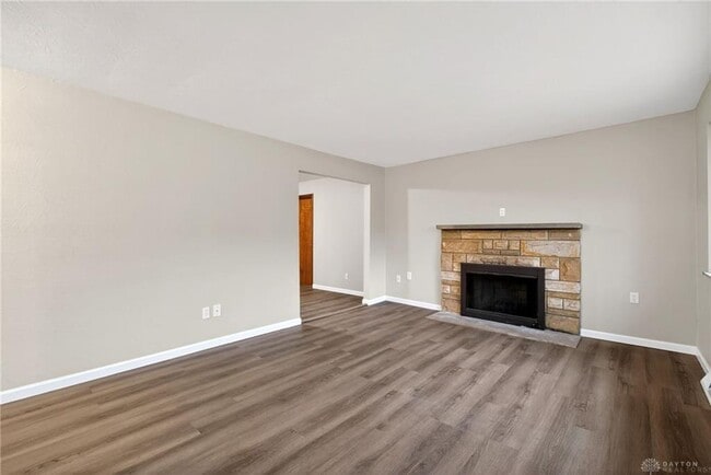 Foto del edificio - 275 Parker Dr