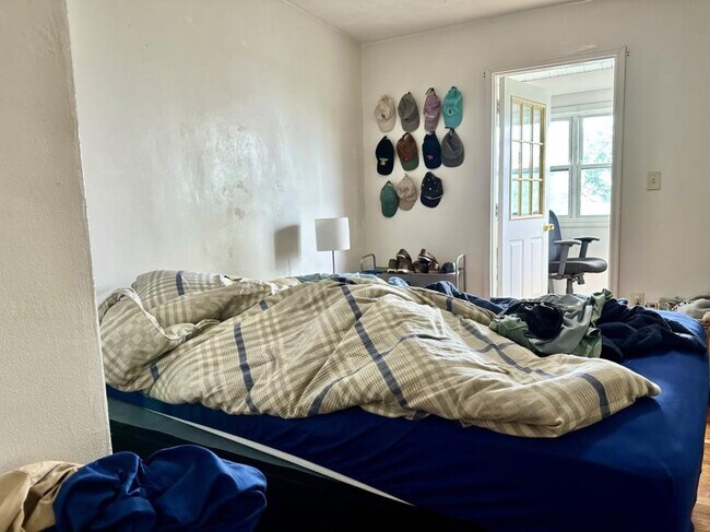 Foto del edificio - 3 bedroom in Somerville MA 02141