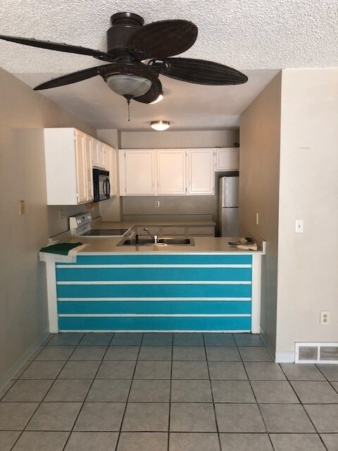 Primary Photo - Lovely 3B/2B townhome in Lafayette - Avail...