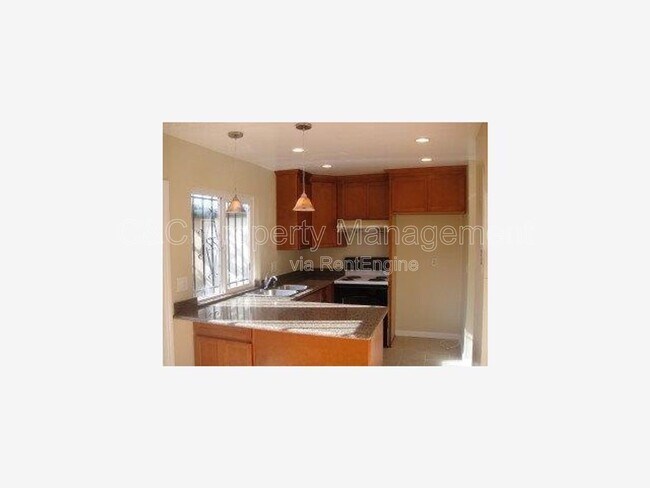 Foto del edificio - 292 Grecia Ct