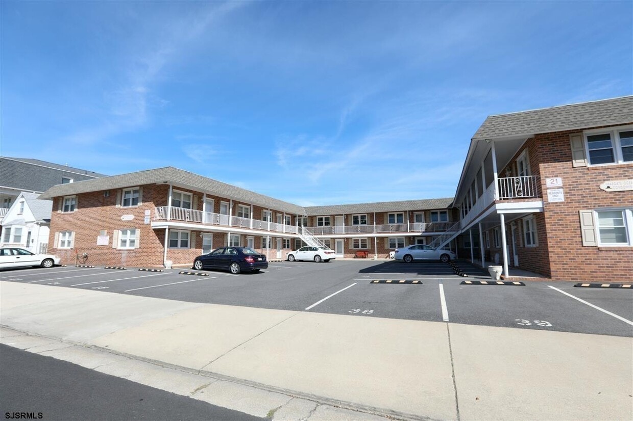 21 S Monroe Ave Unit A1, Margate City, NJ 08402 Condo for Rent in