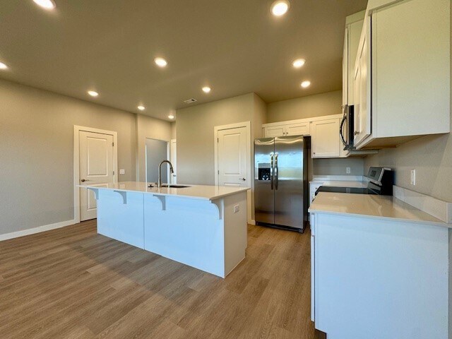 Building Photo - 1802 SW Casuarina Dr