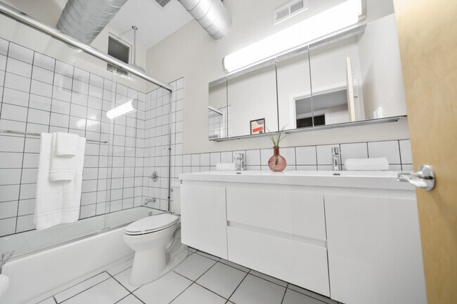 Foto del edificio - 122 W Elder St