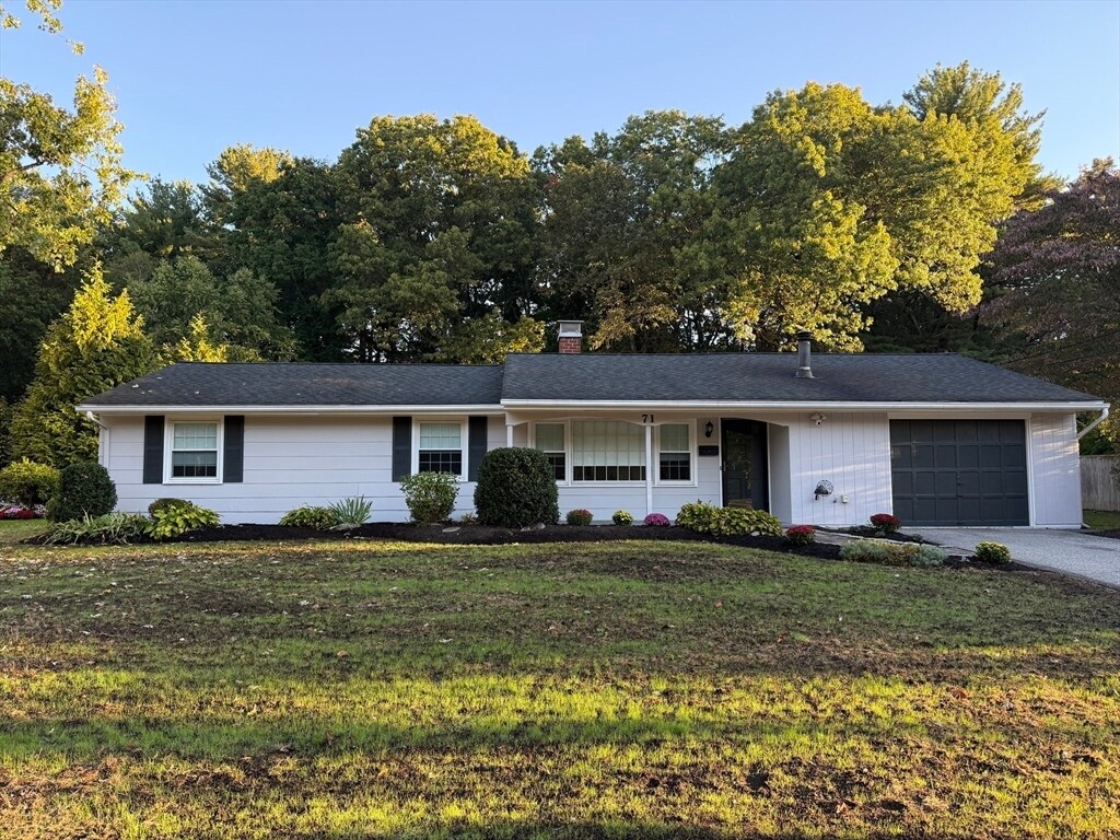 Foto principal - 71 Eaton Rd