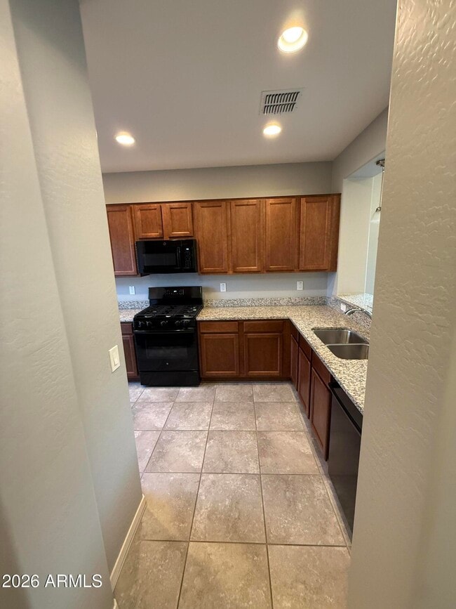 Building Photo - 1501 W Buckeye Tree Ave