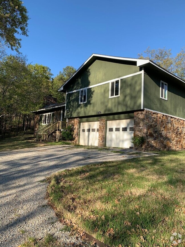 Building Photo - 6612 Wooded Acres Cove